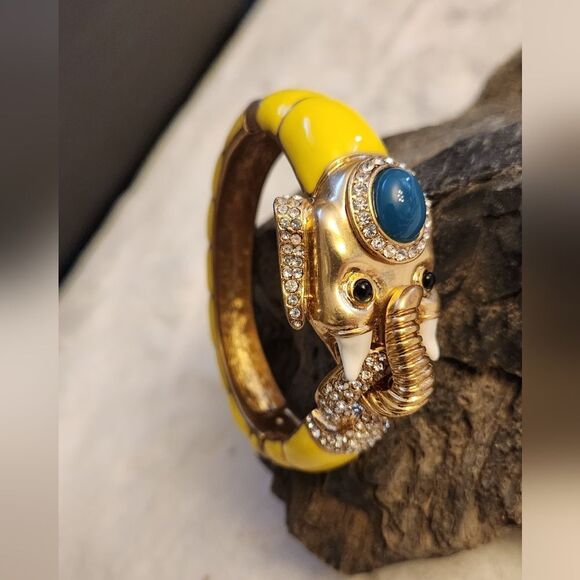 NWOT J Crew yellow enamel elephant bracelet - Picture 6 of 7